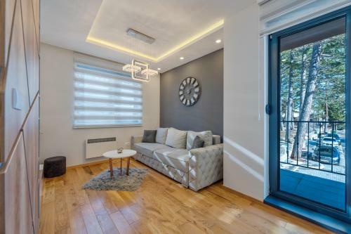Apartmani ?etvorka Titova Vila