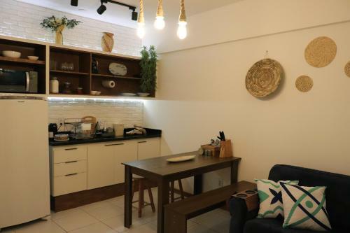 Apartamento Conforto E Charme - Piscina, Praia E Localiza��o.