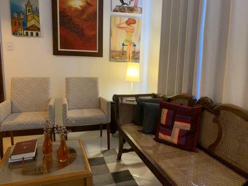 Apartamento Confort�vel, Regi�o Do Iguatemi