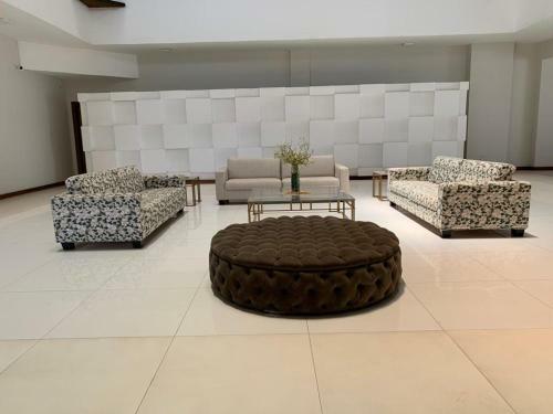 Apartamento Confort�vel, Regi�o Do Iguatemi