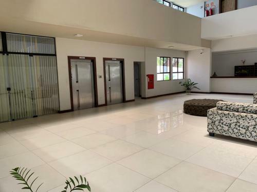 Apartamento Confort�vel, Regi�o Do Iguatemi