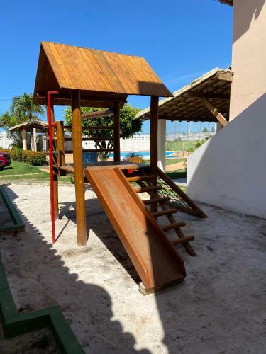 Apartamento Village (kitnet) Com Piscina, � 400mts Da Praia.