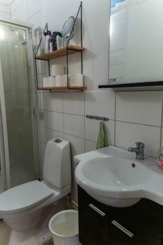 Apartamento Mysig Takv�ning Med Balkong