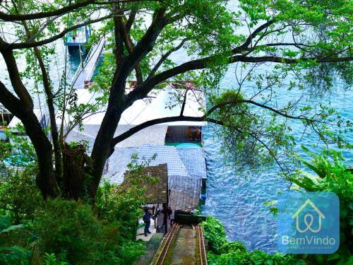 Apartamento Completo Com P�er E Acesso Ao Mar 3