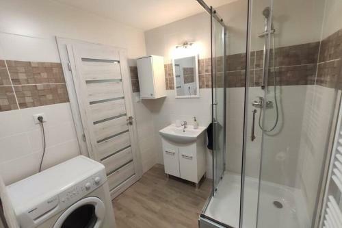 Apartamento Modern� ?t�dio S Balk�nom V Novostavbe