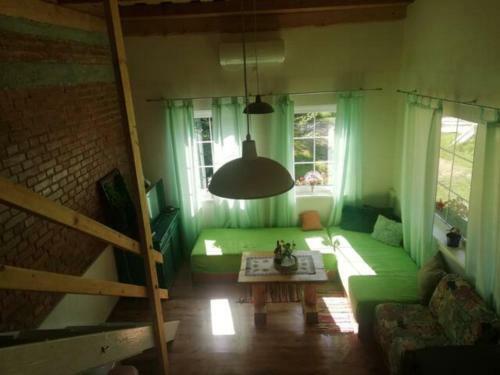 Chalupy Na Majeri Ni?n� Malat�ny