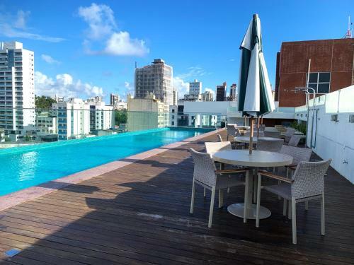 Apartamento Na Orla Da Barra Com Vista Mar