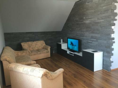 Spacious Apartment In Town Centre