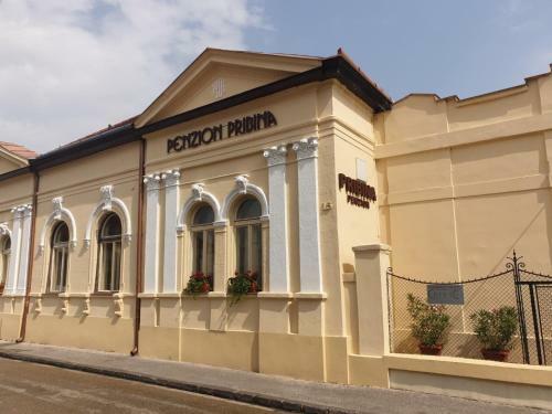 Hostal Pribina Penzi�n