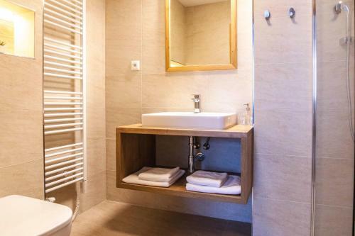 Hostal Chalet Nova Lesna Mountain View