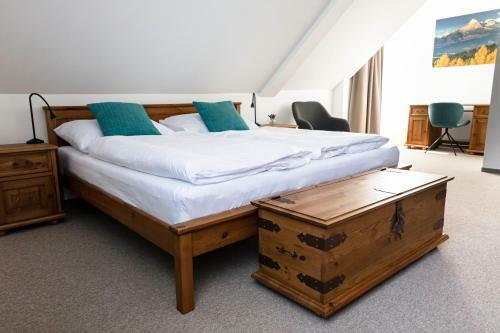 Hostal Chalet Nova Lesna Mountain View