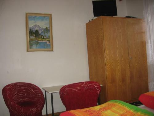 Hostal Penzi�n Z�vada