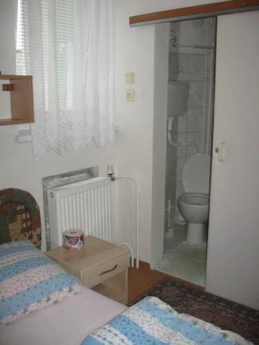 Hostal Penzi�n Z�vada