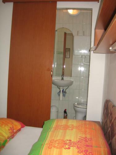 Hostal Penzi�n Z�vada