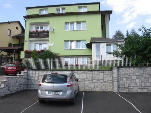 Hostal Penzi�n Z�vada