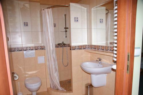 Hostal Go?ciniec Pan Tadeusz II