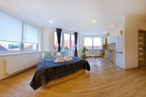 La Villa Apartments