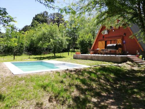 * Caba�a Alpina Con Parque Y Piscina Privada *