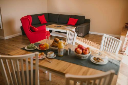 Panorama Apartmens Tren?�n
