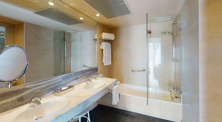 Hotel Radisson Red Madrid