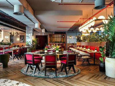 Hotel Radisson Red Madrid
