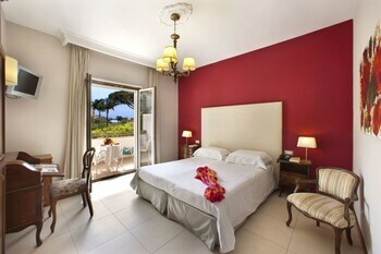 Hotel Alpha