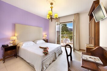 Hotel Alpha