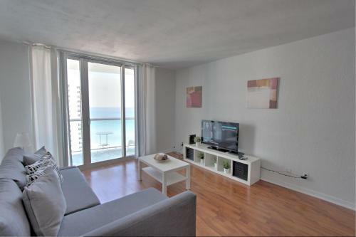 Apartamentos Hollywood Condo's