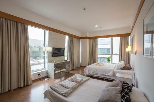 Apartamentos Away Expocenter Norte