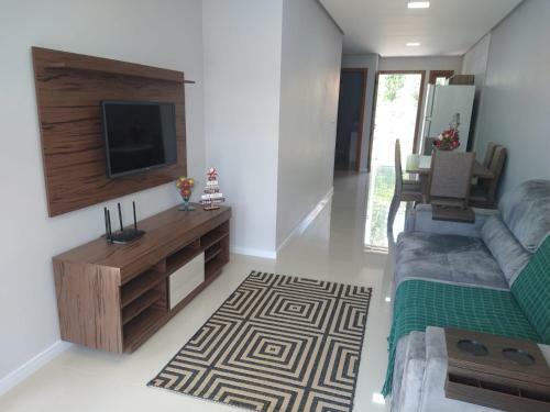 Grey House, Pr�ximo A Gramado E Ao Templo Budista