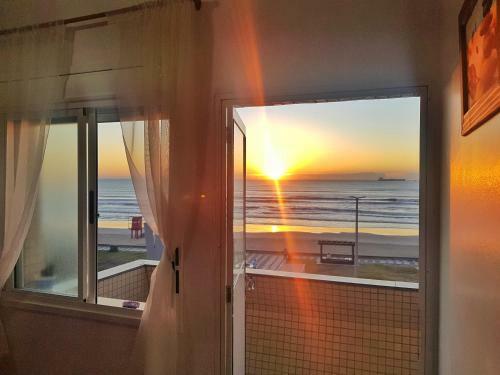 Apartamento Incr�vel Sacada A Beira Mar Apto 3q
