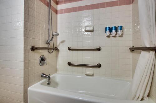 Posada Drury Inn & Suites Evansville East
