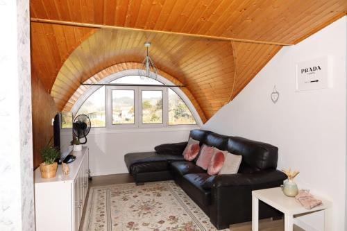 Agradable Casa Con Piscina En Gondomar(val Mi�or)