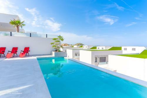 Villa Oceanic - Heated Pool, Free Car And Bikes