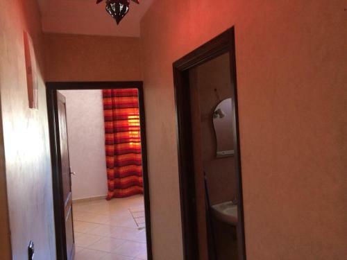 Hostal Itrane Guest House