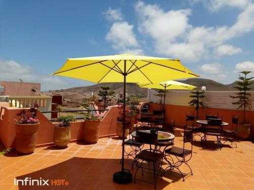 Hostal Itrane Guest House