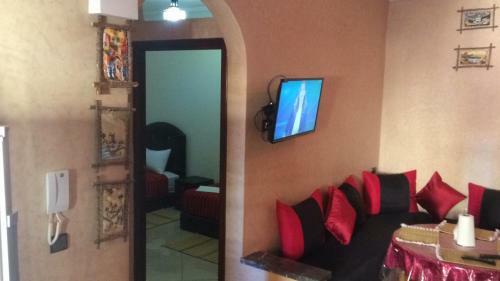 Hostal Itrane Guest House