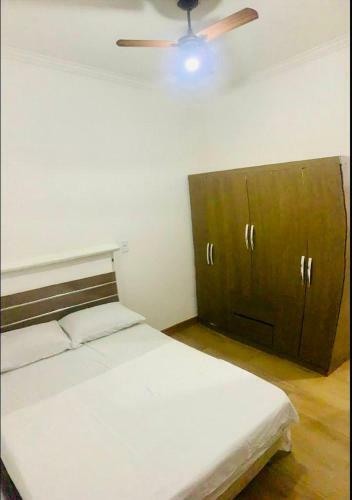 Apartamento Kitnet Mobiliada Temporada Em Vila Velha