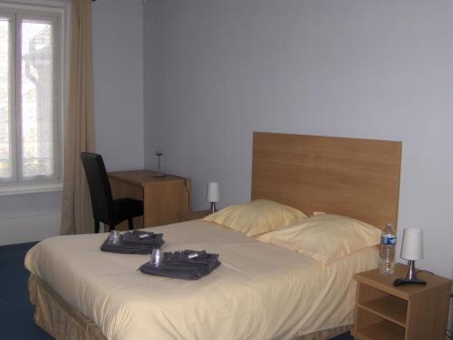 Hotel La Tour De Crecy