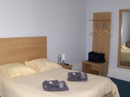 Hotel La Tour De Crecy