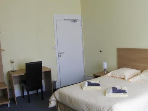 Hotel La Tour De Crecy