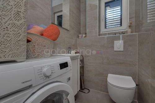 Luxury Apartment Poseidon - Free Beach Parking