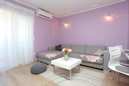 Apartments With A Parking Space Makarska - 15841