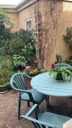 Entire Three Bed House Near Budleigh Beach