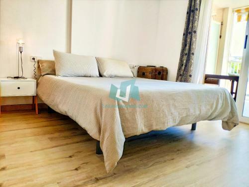 Renovated Apartment With Shared Pool 50m From The Beach