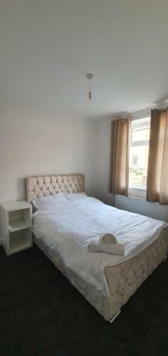 Hostal Fantastic Brand New Rooms
