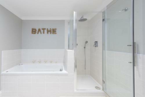 Ivory, Carbis Beach Apartments