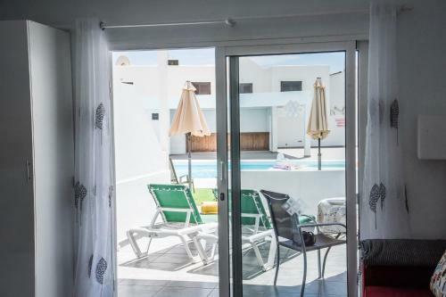 Sunny Days Apartment With Shared Pool And Free Wifi