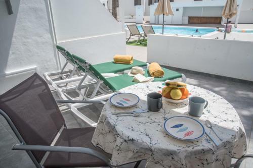 Sunny Days Apartment With Shared Pool And Free Wifi