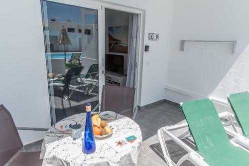 Sunny Days Apartment With Shared Pool And Free Wifi
